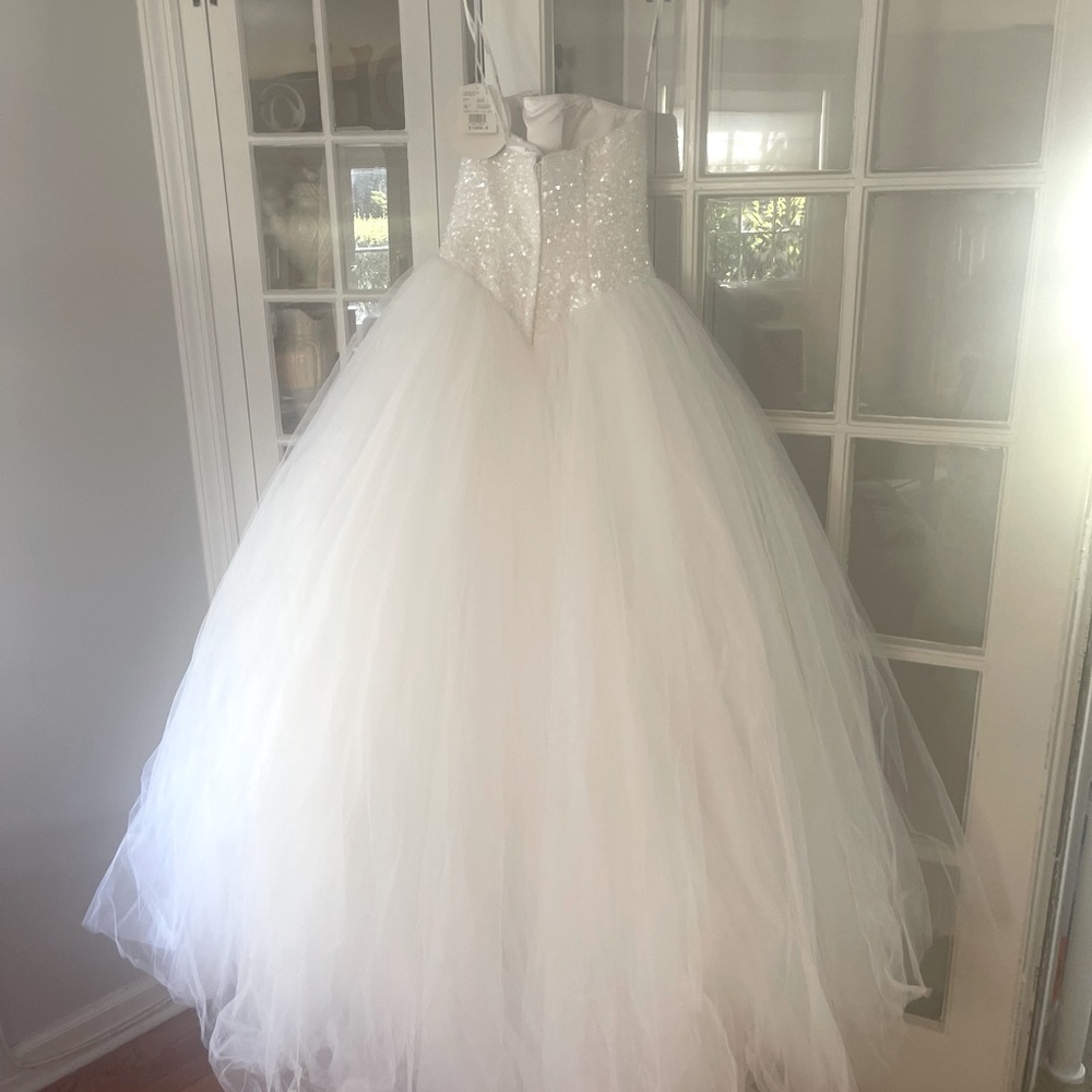 Oleg Cassini White Beaded Gown